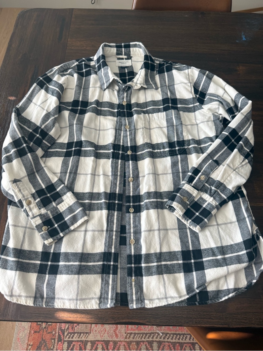 American Eagle Black & White Flannel